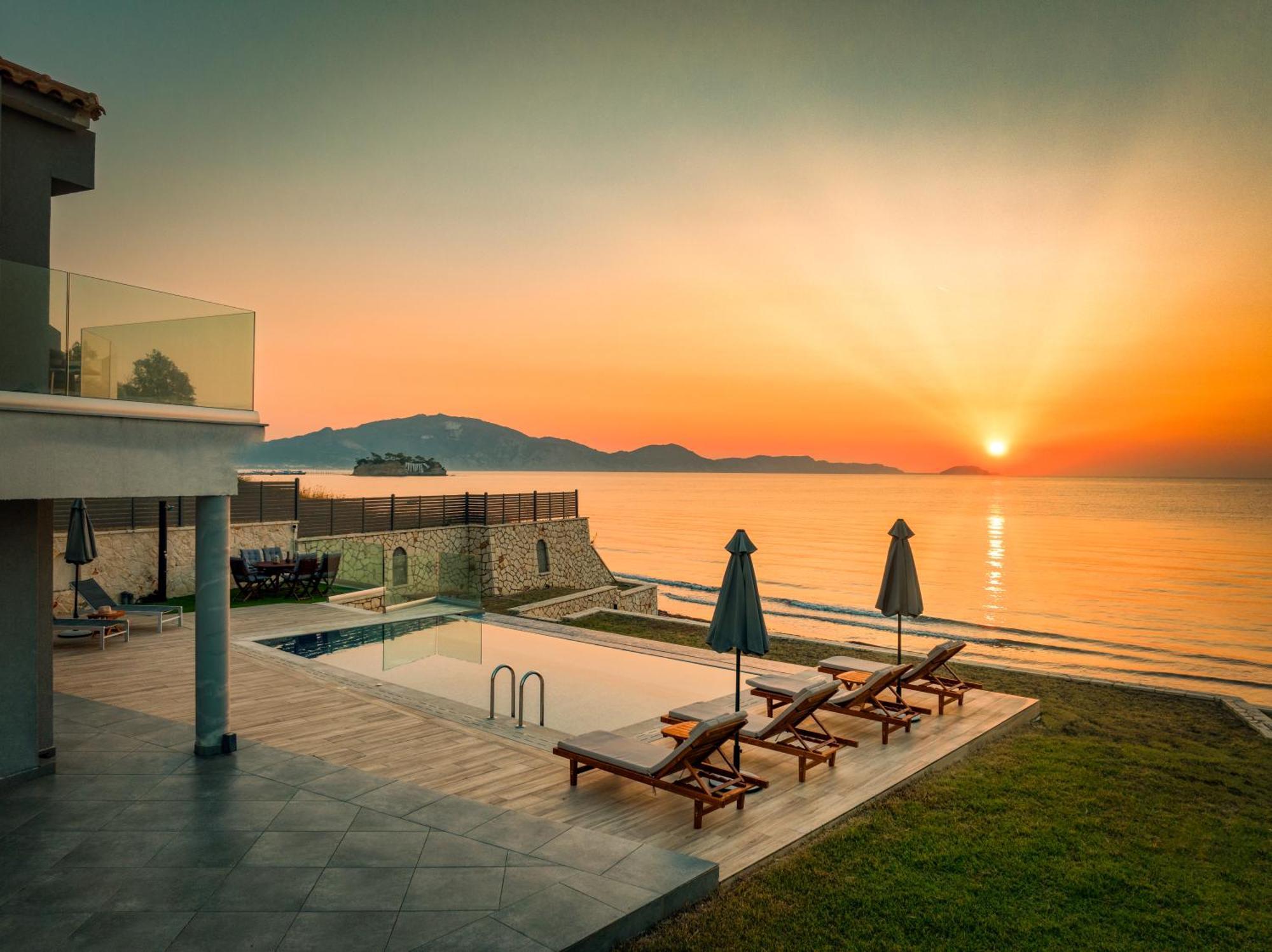 Violet Beach Front Private Villa Laganas Buitenkant foto