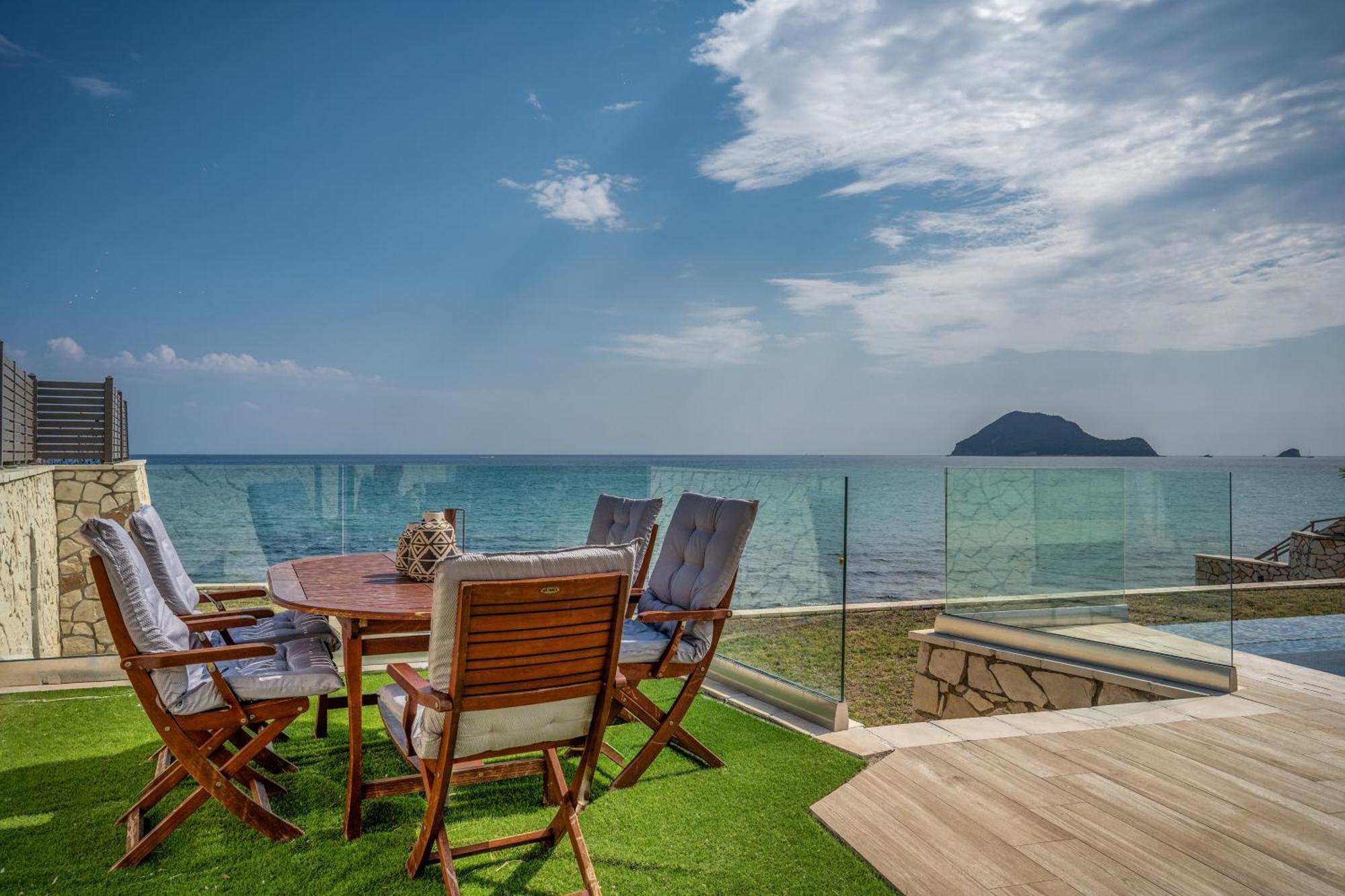 Violet Beach Front Private Villa Laganas Buitenkant foto
