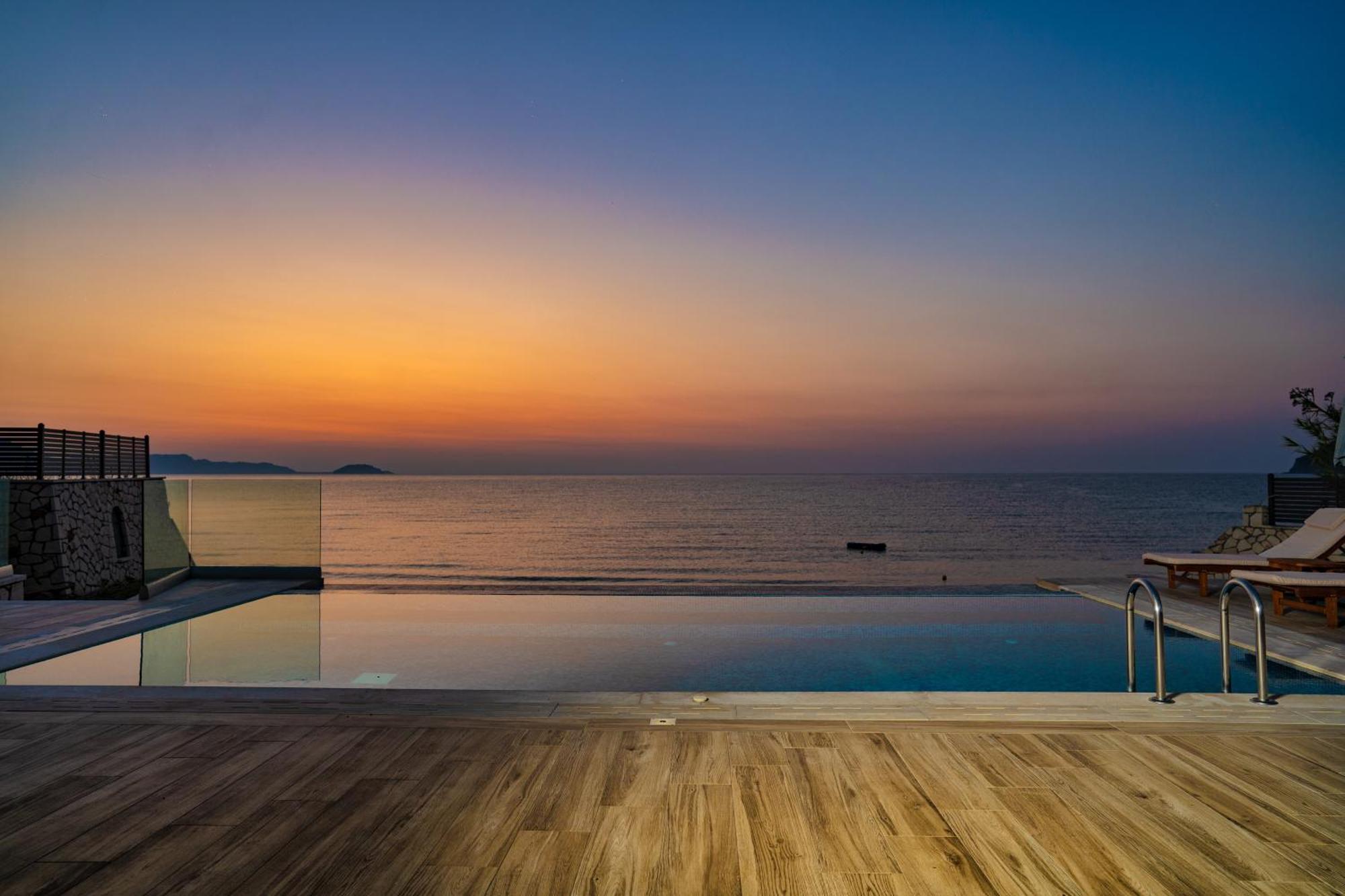 Violet Beach Front Private Villa Laganas Buitenkant foto