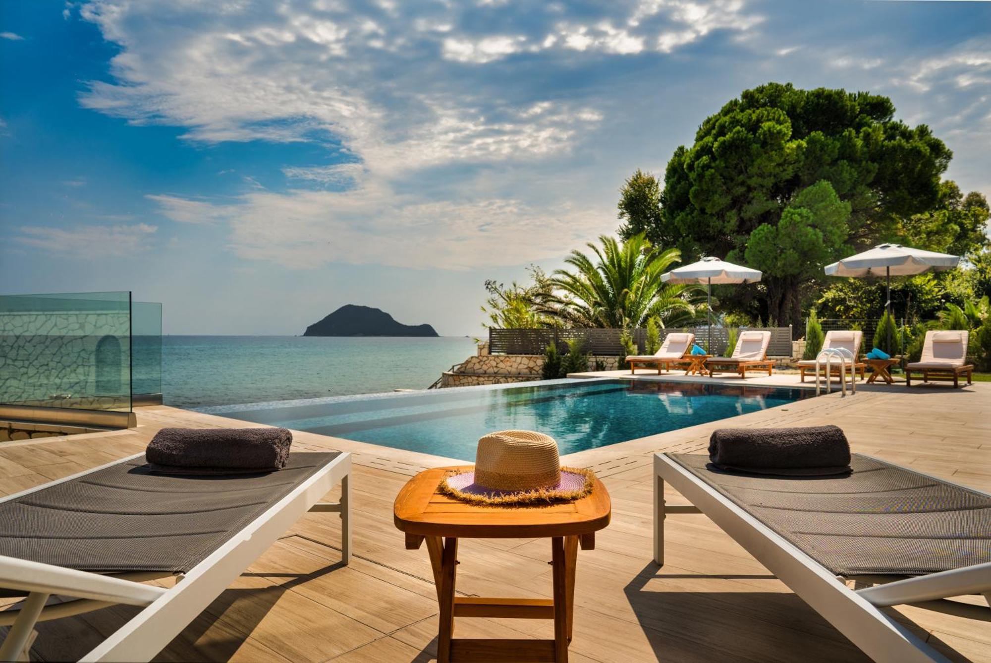 Violet Beach Front Private Villa Laganas Buitenkant foto