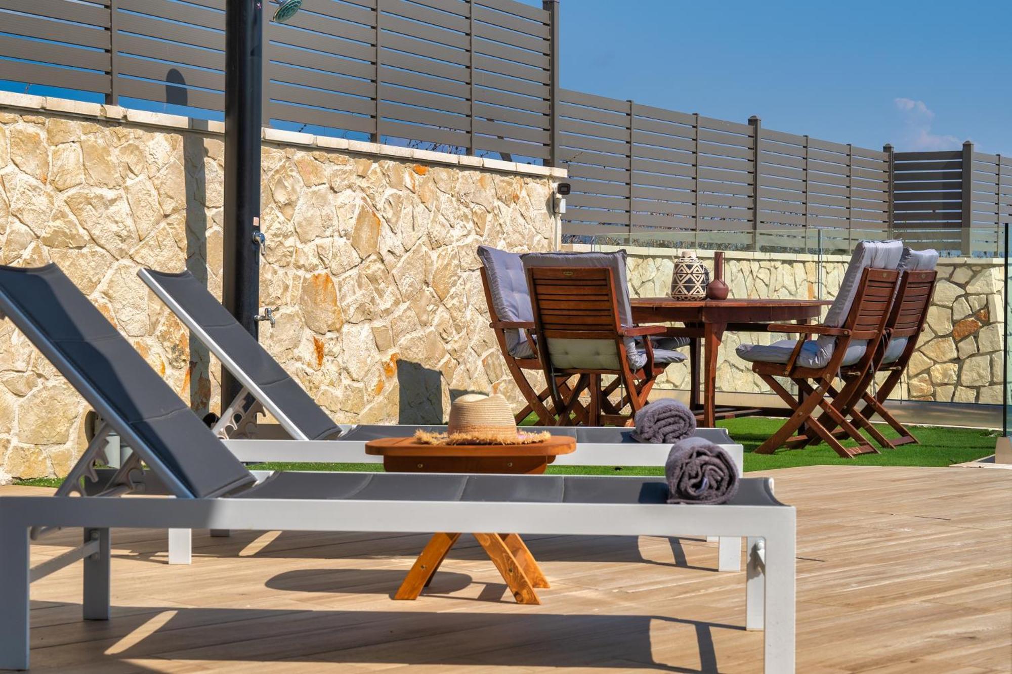 Violet Beach Front Private Villa Laganas Buitenkant foto