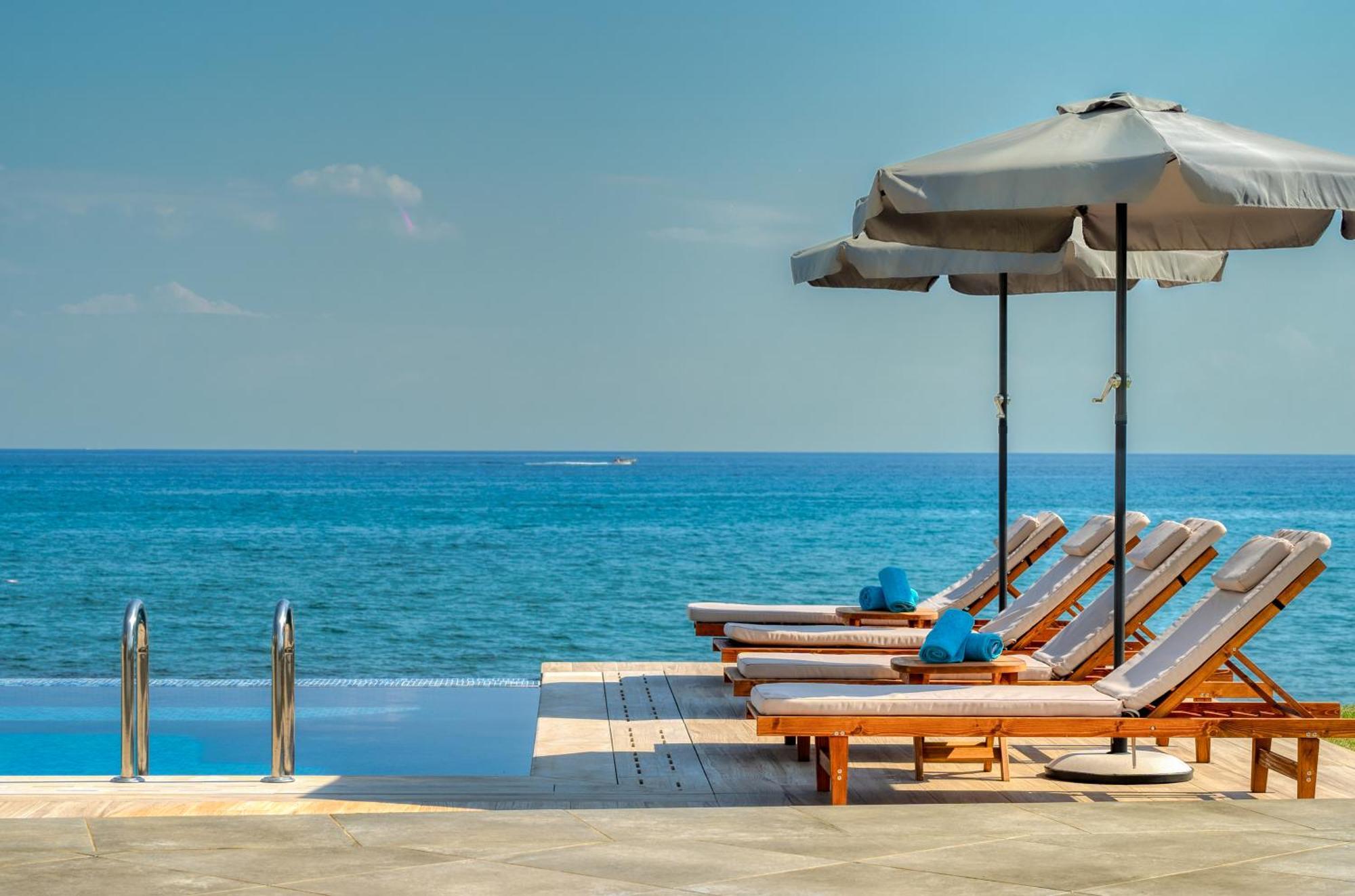 Violet Beach Front Private Villa Laganas Buitenkant foto